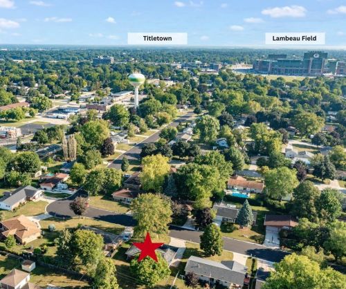 983 Manor Pl, Green Bay, WI 54304-4426