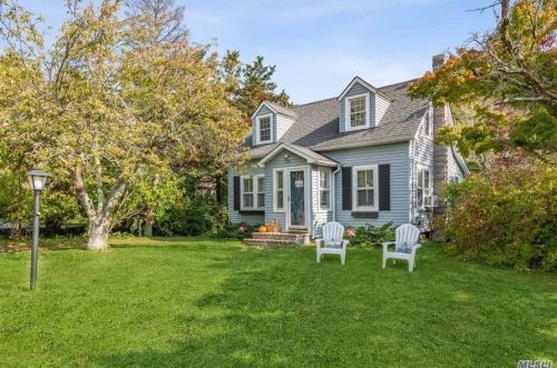 1385 Old Shipyard Ln, Southold NY  11971-1539 exterior