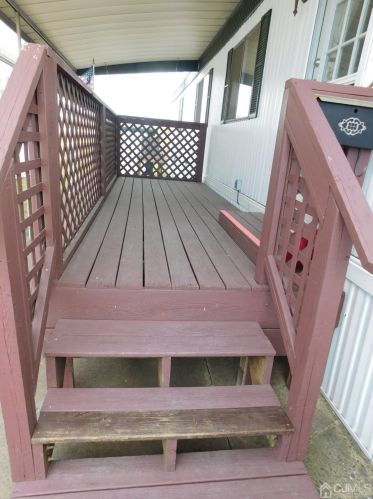 29 Alison Dr, Avenel NJ  07001-1929 exterior