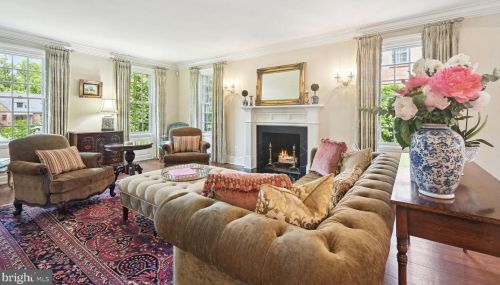 6431 Western Ave, Washington, DC 20015-2448