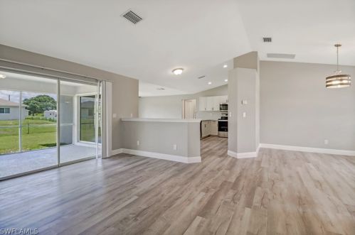 1020 Atherton Ave, Lehigh Acres, FL 33971-8507