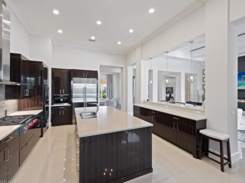 4252 Deephaven Ln, Naples FL  34119-8616 exterior