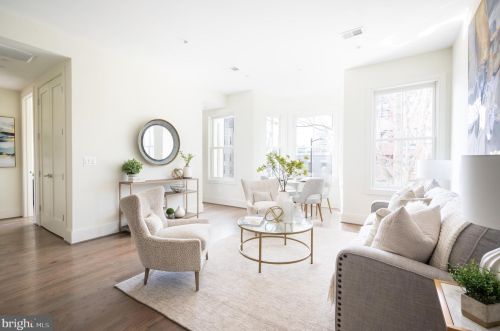 270 15th St, Washington, DC 20003-2336