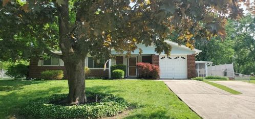 1295 Jerry Ln, Milford, OH 45150-2482