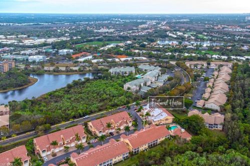 28640 Carriage Home Dr, Bonita Springs, FL 34134-1303