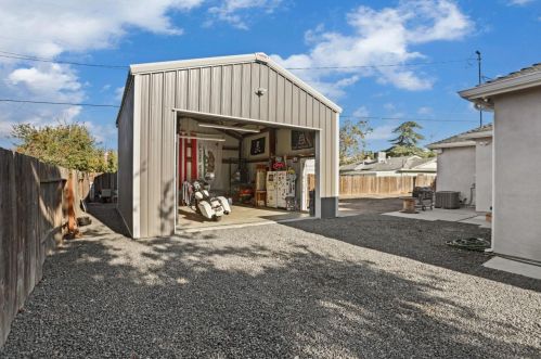 569 Springer Ln, Lodi CA  95242-9224 exterior