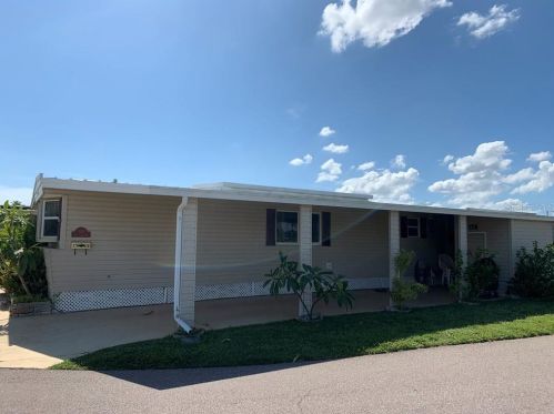 7168 Mount Jupiter Dr, Saint Petersburg, FL 33702-6038