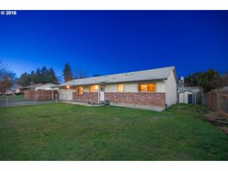 112 69th St, Vancouver, WA 98665-8443