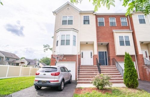 257 Woodland Ave, East Orange, NJ 07017-2026