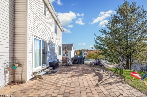7 Jessica Ln, Dover NJ  07801-4743 exterior