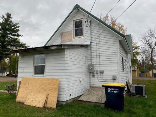 15971 4th St, Lco Commercial Cent WI  54843-6118 exterior