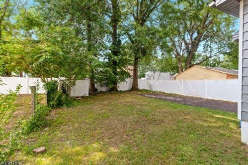 706 Drake Ave, Roselle NJ  07203-2218 exterior