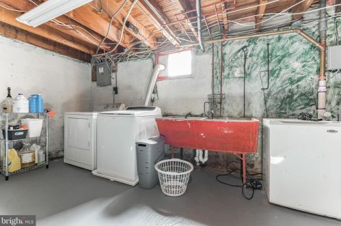 225 Tulpehocken Ave, Melrose Park PA 19027-1927 exterior