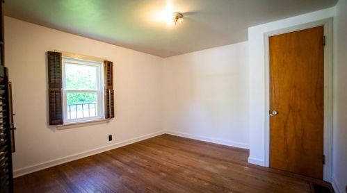 1428 Hooker Rd, Karns City PA  16041-1514 exterior