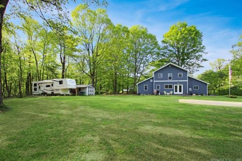 137 Jones Hollow Rd, East Hampton, CT 06447-1144