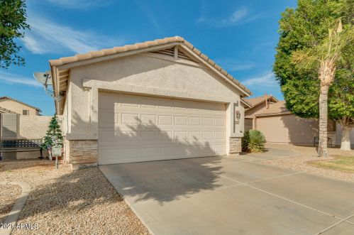 8642 Natal Ave, Mesa, AZ 85209-6786