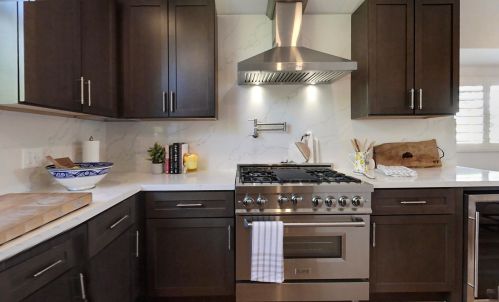 560 Apple Grove Cir, Santa Barbara CA  93105-4086 exterior