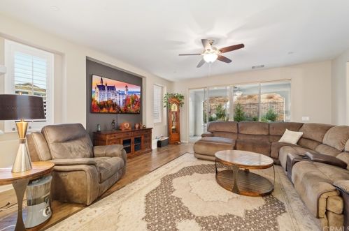 36266 Waxen Rd, Lake Elsinore CA  92532-2565 exterior