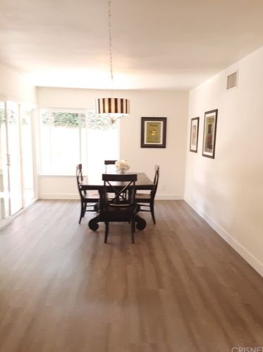 2128 Guerne Ave, Simi Valley CA  93063-2728 exterior