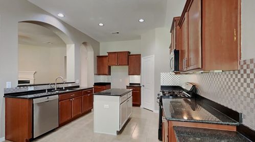33203 Greenfield Forest Dr, Magnolia, TX 77354-2590