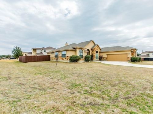 2179 Pirtle Dr, Salado, TX 76571-6195