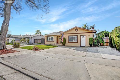 2823 El Vista Way, San Jose, CA 95148-2012