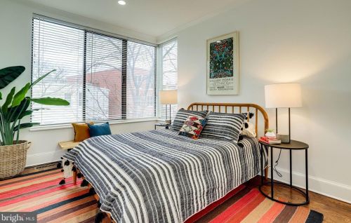 421 1st St, Washington DC 20003-1827 exterior