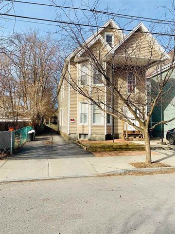 25 Chestnut St, Schenectady, NY 12307-1039