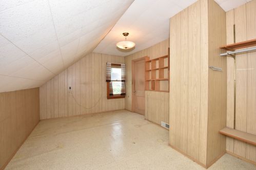 2737 Howell Ave, Milwaukee WI 53207-2013 exterior