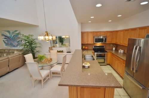 14528 Balgowan Rd, Hialeah FL  33016-6436 exterior