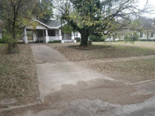 406 Corsicana St, Vaughan TX  76645-2230 exterior