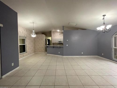 1418 2nd St, Cape Coral, FL 33909-2665