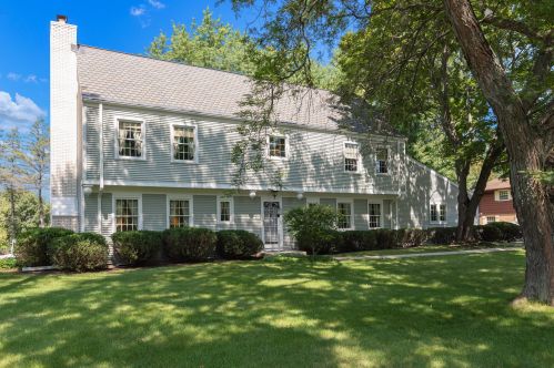 2412 Chestnut Rd, Thiensville, WI 53092-3108