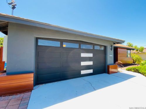 6571 Barnhurst Dr, San Diego, CA 92117-5107