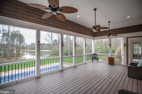 7905 Waterford Dr, Spotsylvania VA  22551-2204 exterior