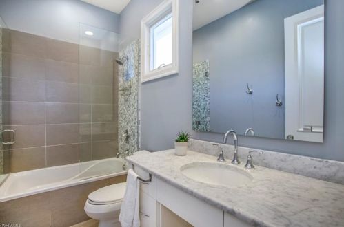 6869 Il Regalo Cir, Naples FL  34109-6818 exterior