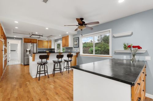 1322 Hamilton Ln, Escondido CA  92029-4316 exterior