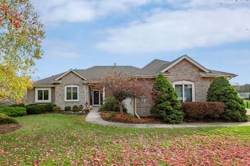 30929 River Bend Dr, Waterford, WI 53185-3387