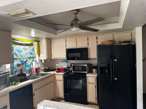 2128 15th St, Cape Coral, FL 33909-0017