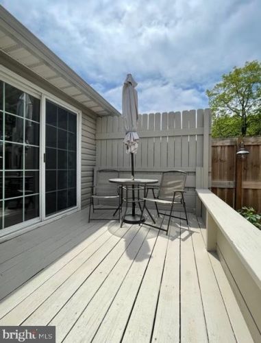 29 Johns Dr, West Enola PA  17025-2694 exterior