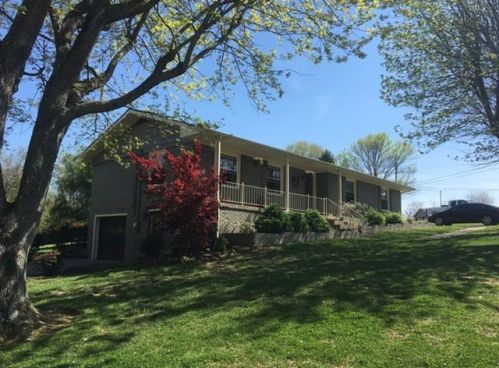 270 Riverview Dr, Arrington Corner, KY 42348-2535