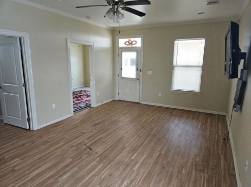 614 44 St, Galveston TX 77550-3702 exterior