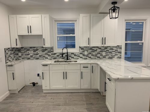 813 Meehan Ave, Far Rockaway NY  11691-5517 exterior