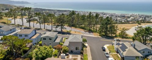 379 Inverness Dr, Pacifica, CA 94044-1713