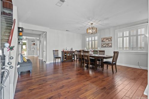 29120 Harmony Way, Santa Clarita, CA 91390-4197