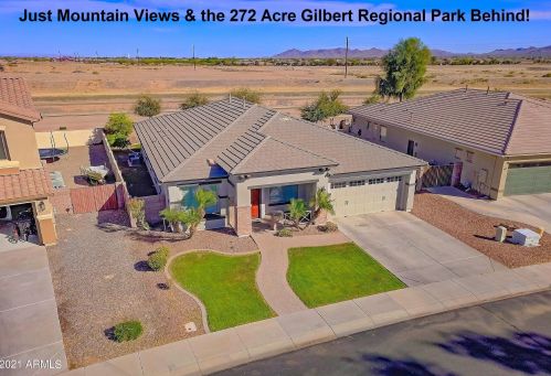 5531 Roanoke St, Gilbert, AZ 85298-3425