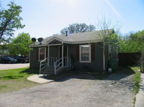 315 Jannie St, Denton, TX 76209-4513