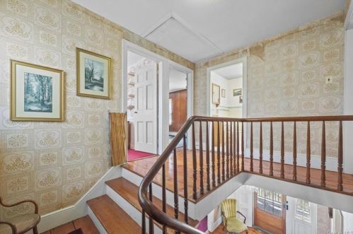 12 Highland Ave, Walden NY  12586-1402 exterior