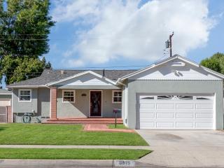 5915 Arabella St, Lakewood, CA 90713-1203