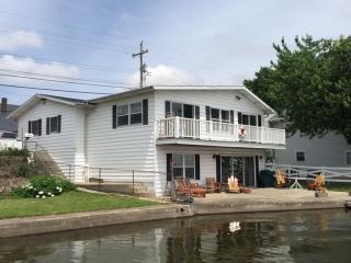 2601 Barrett Rd, Rochester, IN 46975-9197
